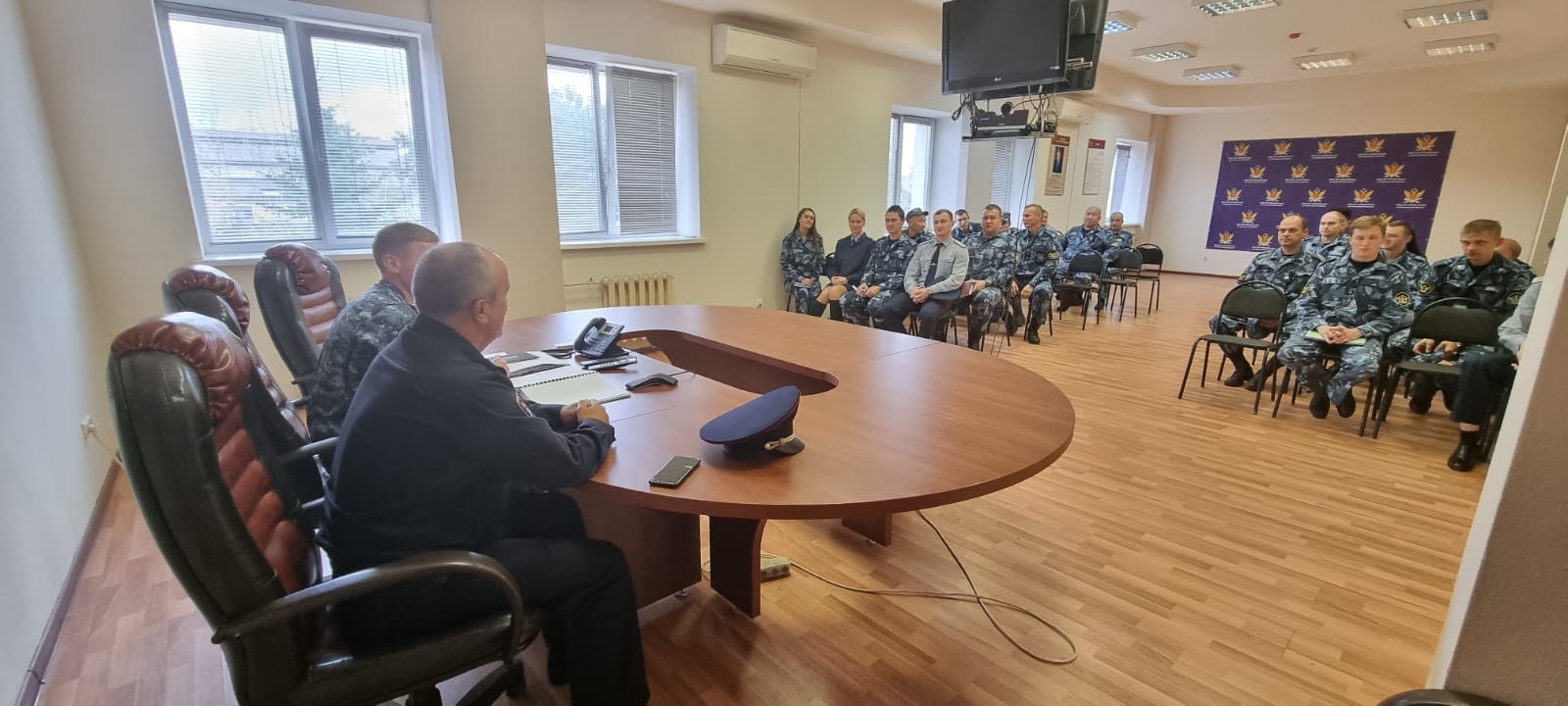 Заместитель руководителя ГИБДД Юго-Восточного округа провел профилактическую лекцию по правилам безопасности для сотрудников ФСИН Заместитель руководителя ГИБДД Юго-Восточного округа провел профилактическую лекцию по правилам безопасности для сотрудников ФСИН