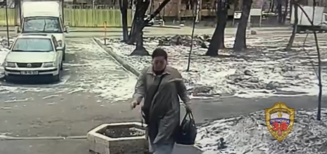 Сотрудниками полиции на юго-востоке столицы задержана подозреваемая в краже Сотрудниками полиции на юго-востоке столицы задержана подозреваемая в краже